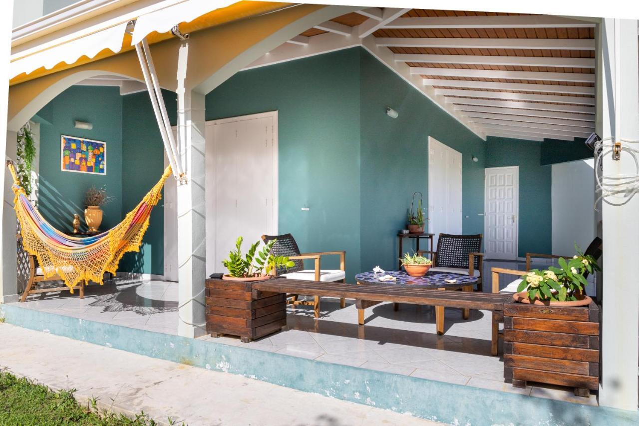 Villa L'Artist en bord de mer avec piscine privée Sainte-Rose Extérieur photo